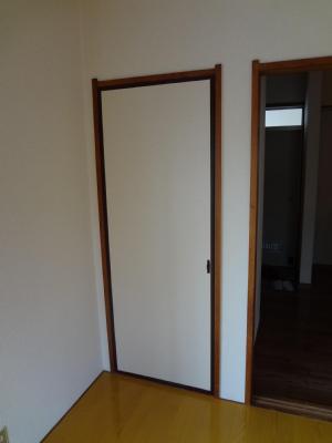 Receipt. Western-style housing