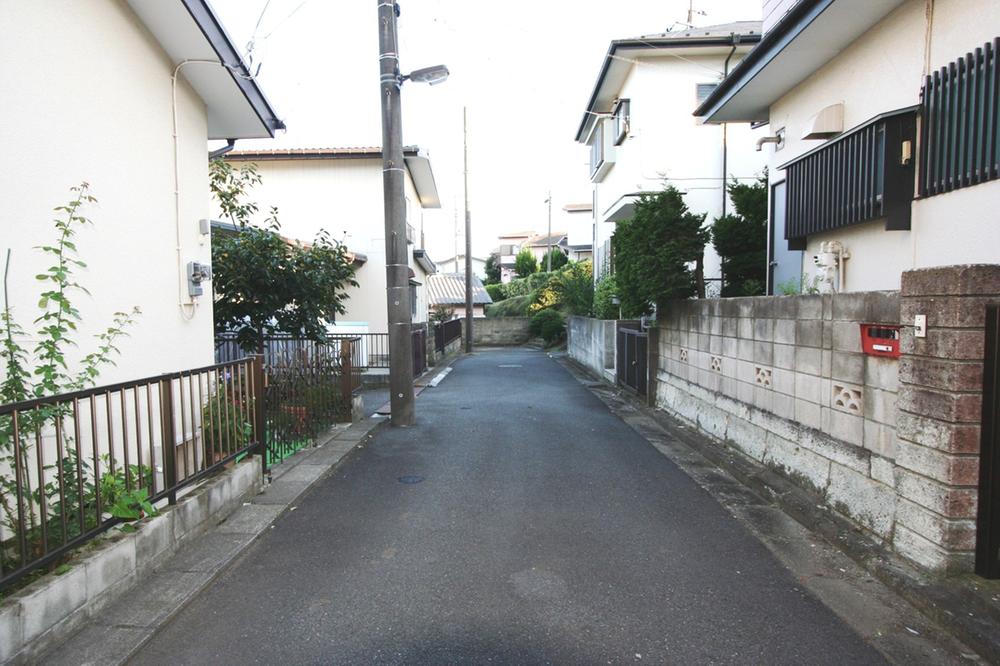 Local photos, including front road. Local (September 2013) Shooting