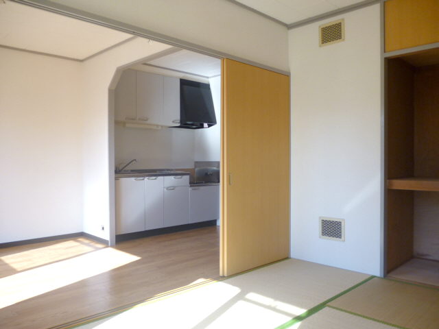 Living and room. Japanese-style room ・ DK