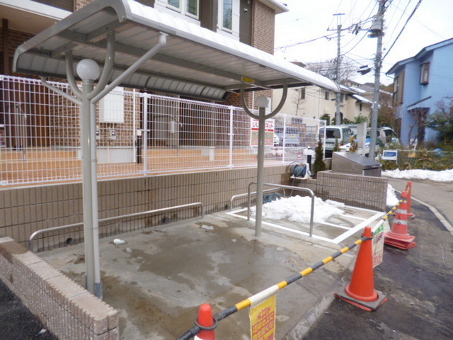 Other common areas.  Covered bicycle parking and bike storage (3 cars only)