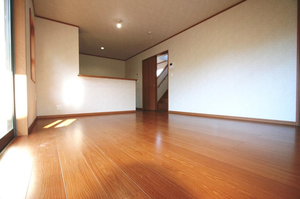 Living. Local (12 May 2013) Shooting