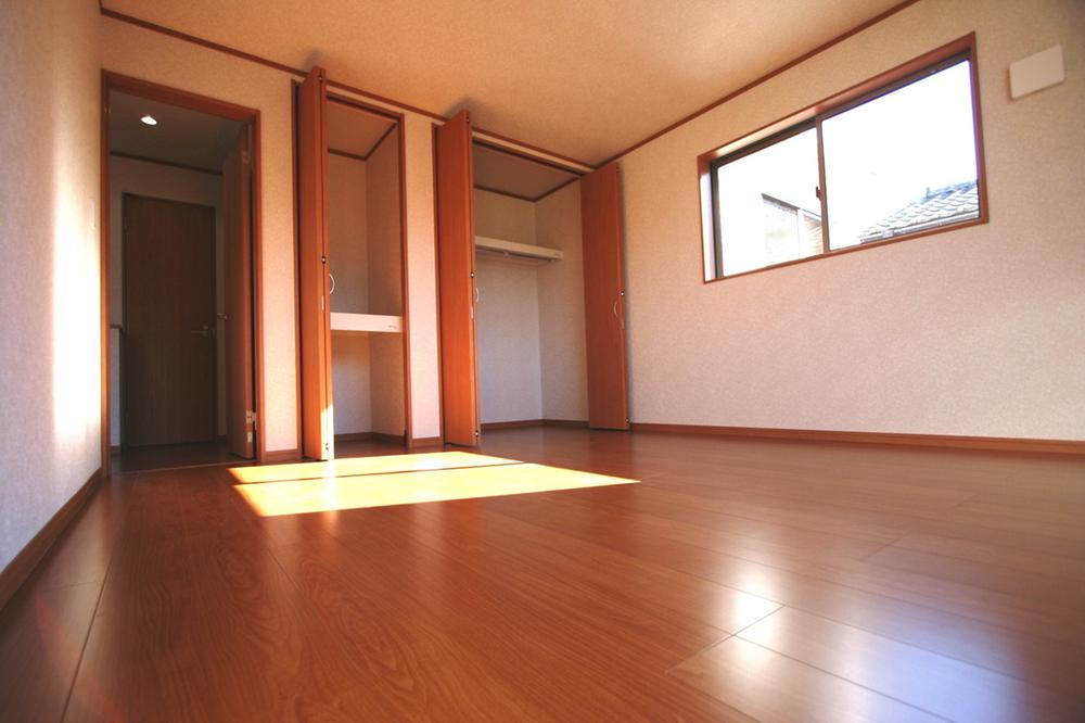 Non-living room. Local (12 May 2013) Shooting