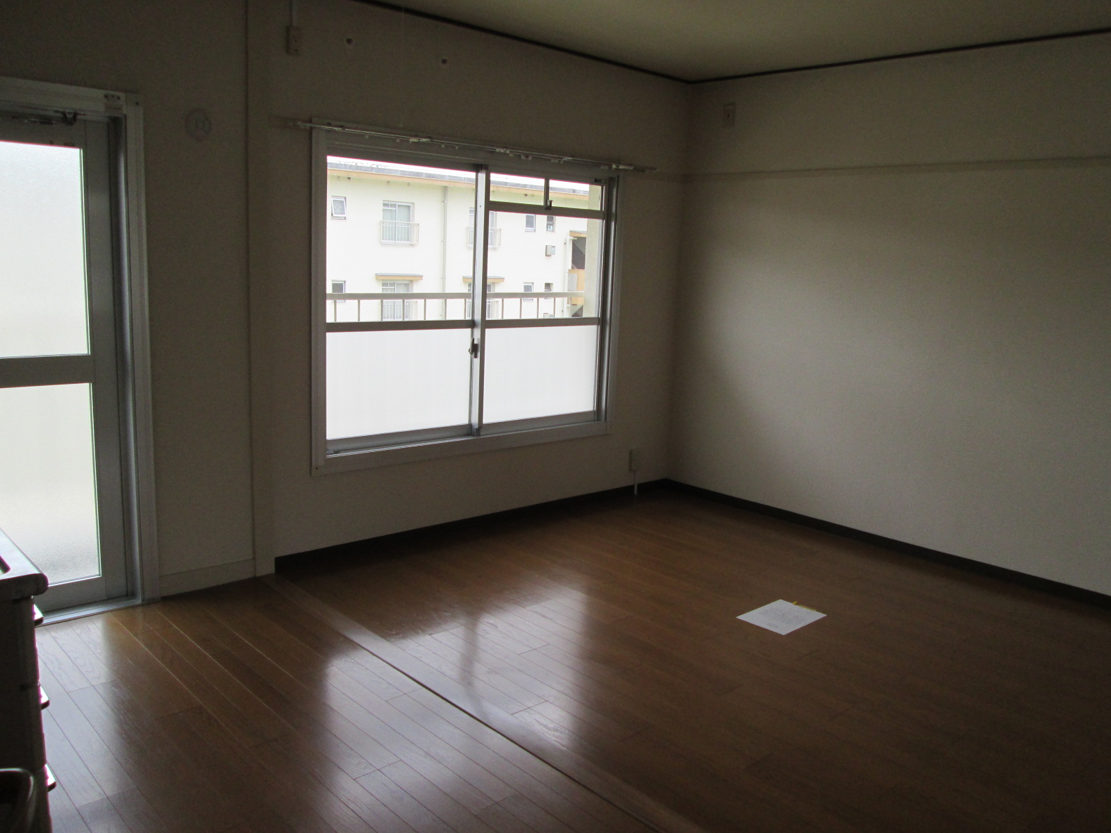 Living and room. South bright spacious living