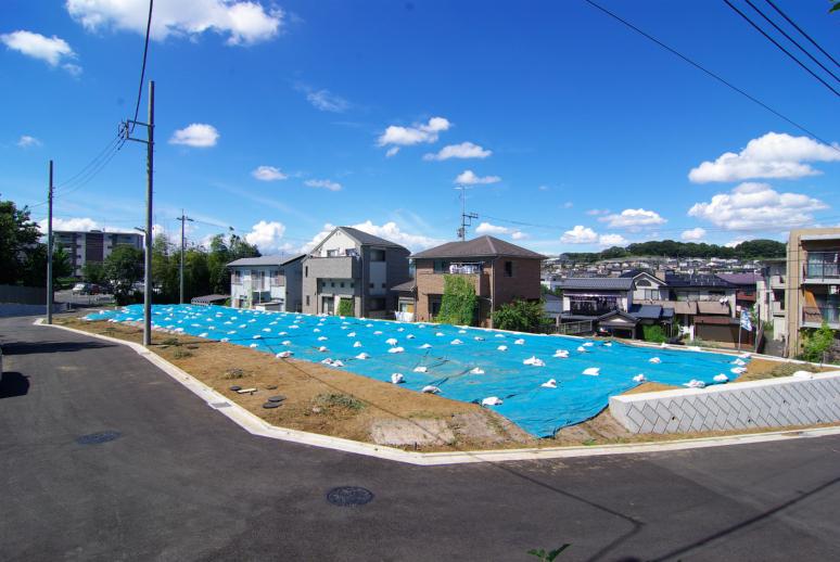 Local land photo. It was to construct the completion of construction.