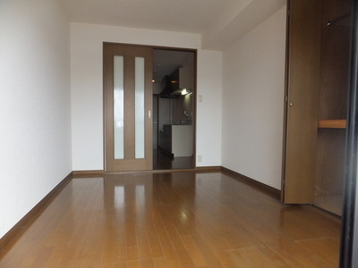 Other room space. Clean room