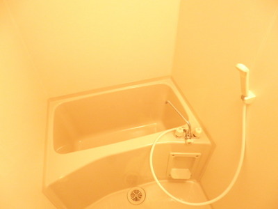 Bath. ☆ Washing place is also wide bath ☆