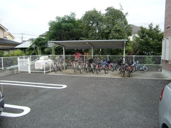 Other. 0m to on-site parking (Other)