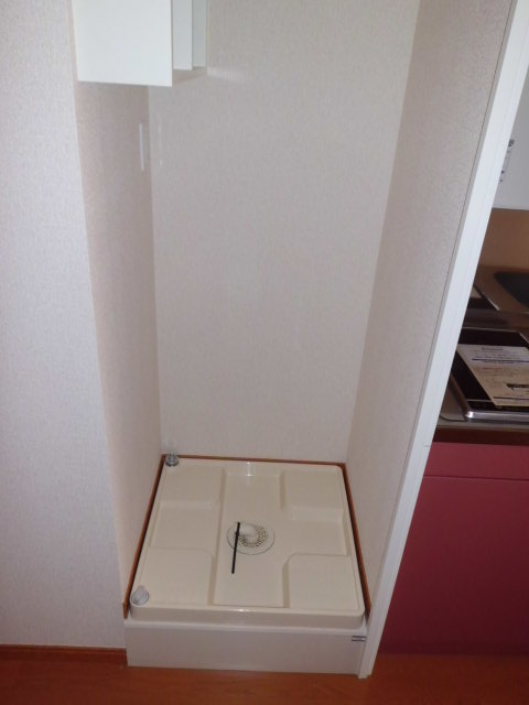 Other. Indoor Laundry Storage