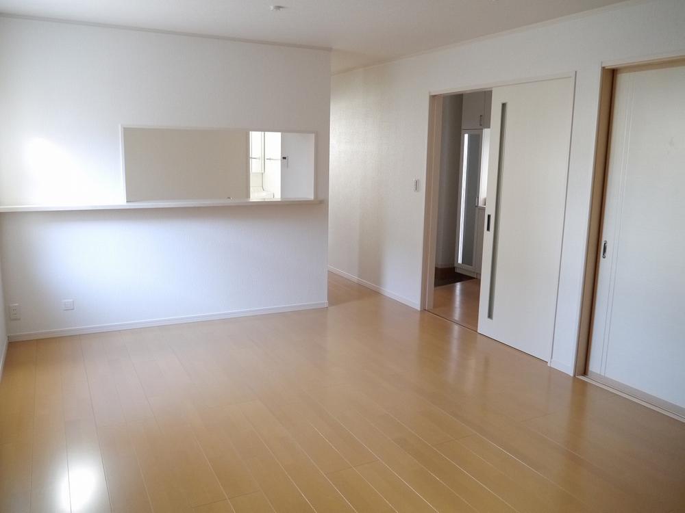 Living. LDK16 quires more, All room pair glass