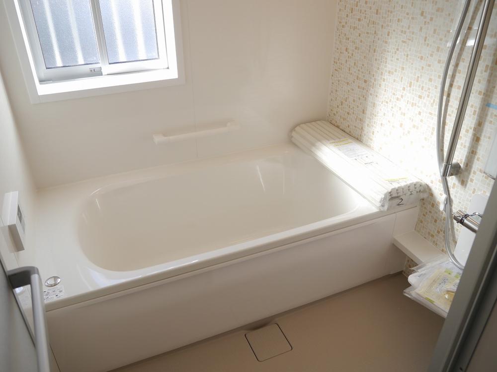 Bathroom. Reheating warm function ・ Air Heating drying with unit bus