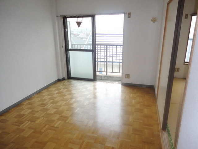 Living and room. Popular Flooring