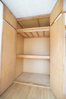Receipt. Closet with depth! It organized a breeze to put even storage box