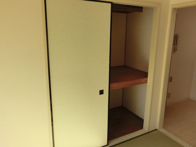 Receipt. Luggage will go a lot to the closet