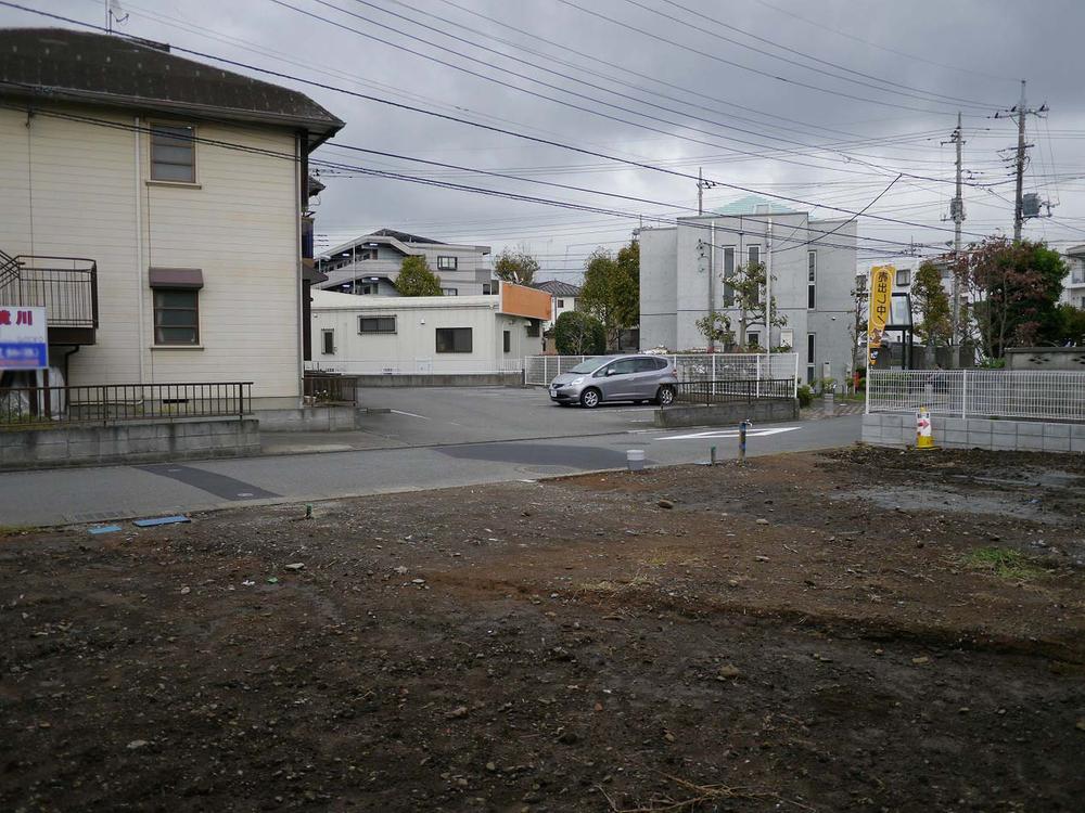 Local photos, including front road. Kobuchi Station a 10-minute walk