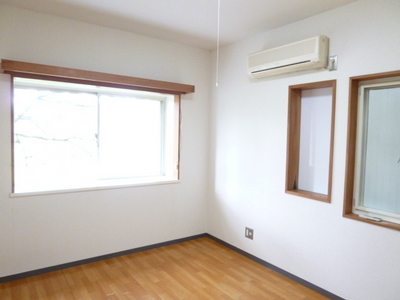 Living and room. Gas stove Installed!