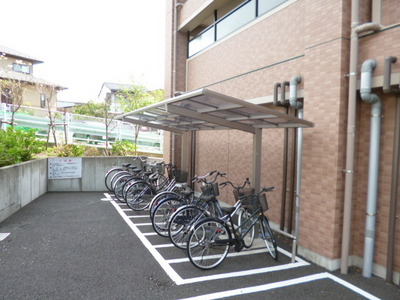 Other common areas. Covered parking lot of peace of mind