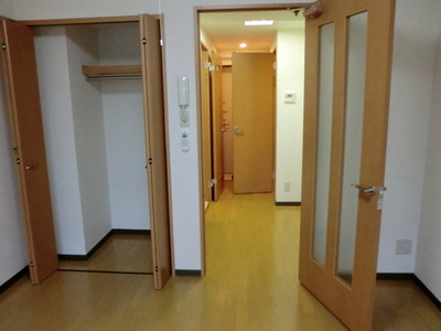 Living and room. ☆ Storage room ☆