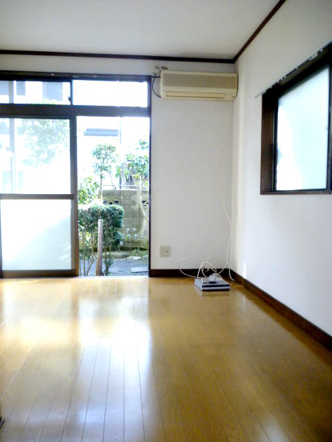 Living and room. Southwest Western-style