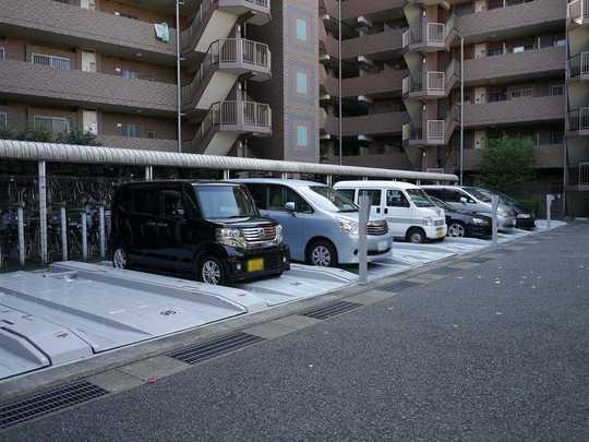 Parking lot