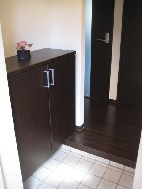 Entrance. It is the entrance part. 