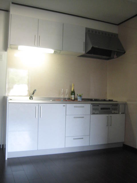 Kitchen. It also becomes beautiful kitchen. 