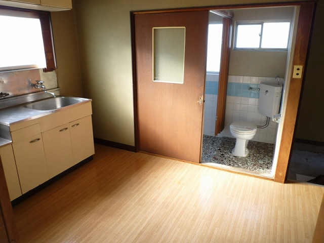 Living and room. Kitchen