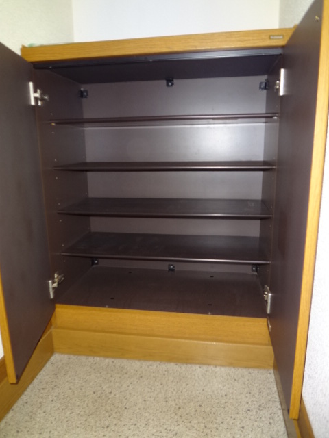 Entrance. With cupboard ☆ 