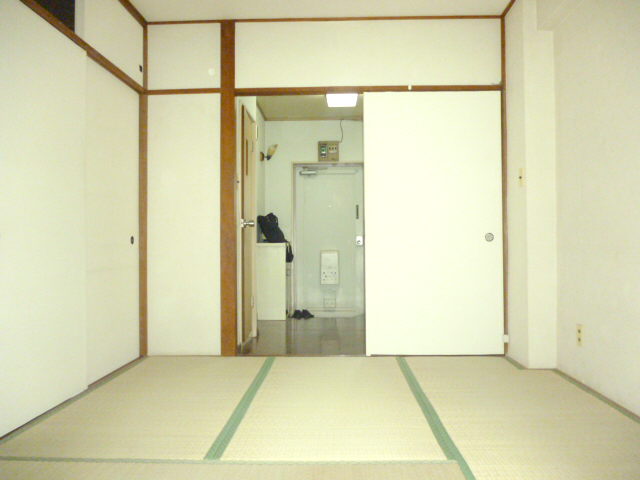 Living and room. Medium Japanese-style room