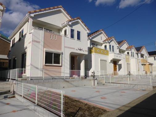 Local appearance photo. 2 Building Exterior Photos