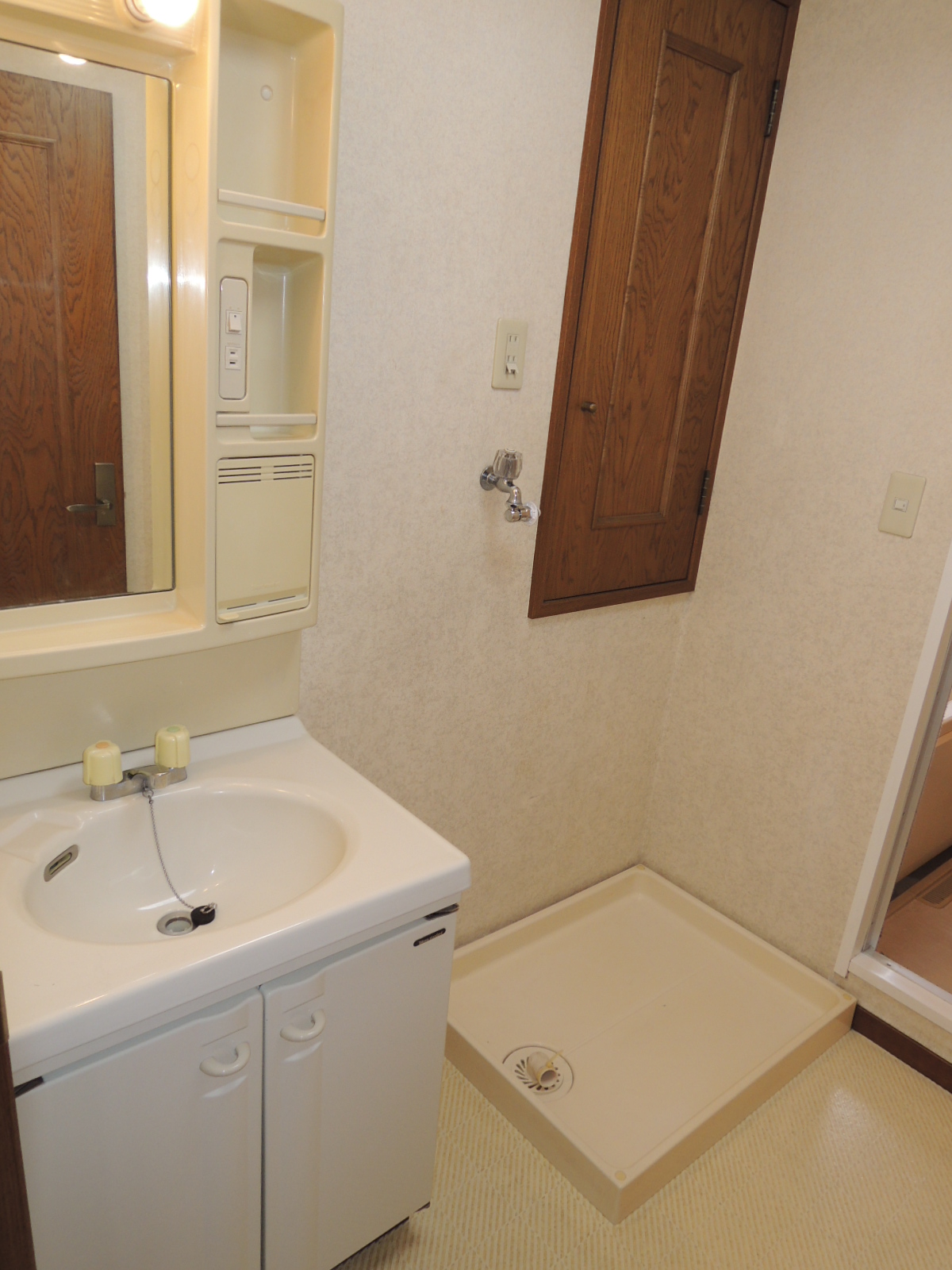 Washroom. Separate vanity