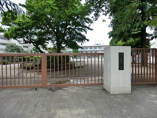 Primary school. Machida Municipal Tadao 718m to the third elementary school