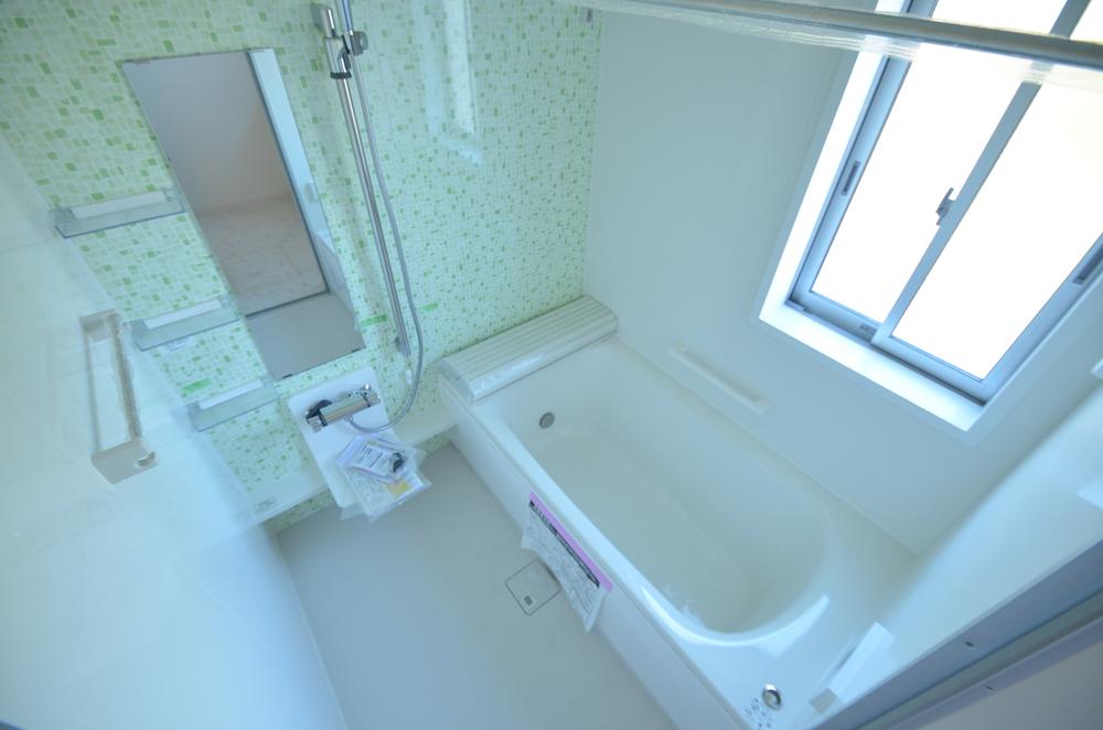 Bathroom. Indoor (12 May 2013) Shooting 6 Building