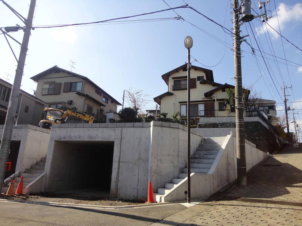 Local appearance photo. 1 Building