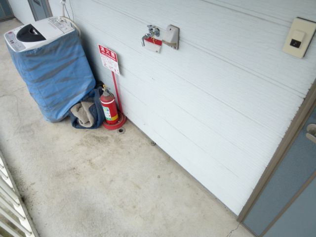 Other room space. ☆ Rest assured that outdoor washing machine storage there is a roof ☆