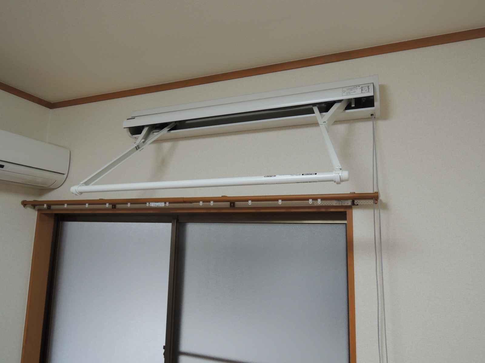 Other Equipment. Indoor laundry dried machine