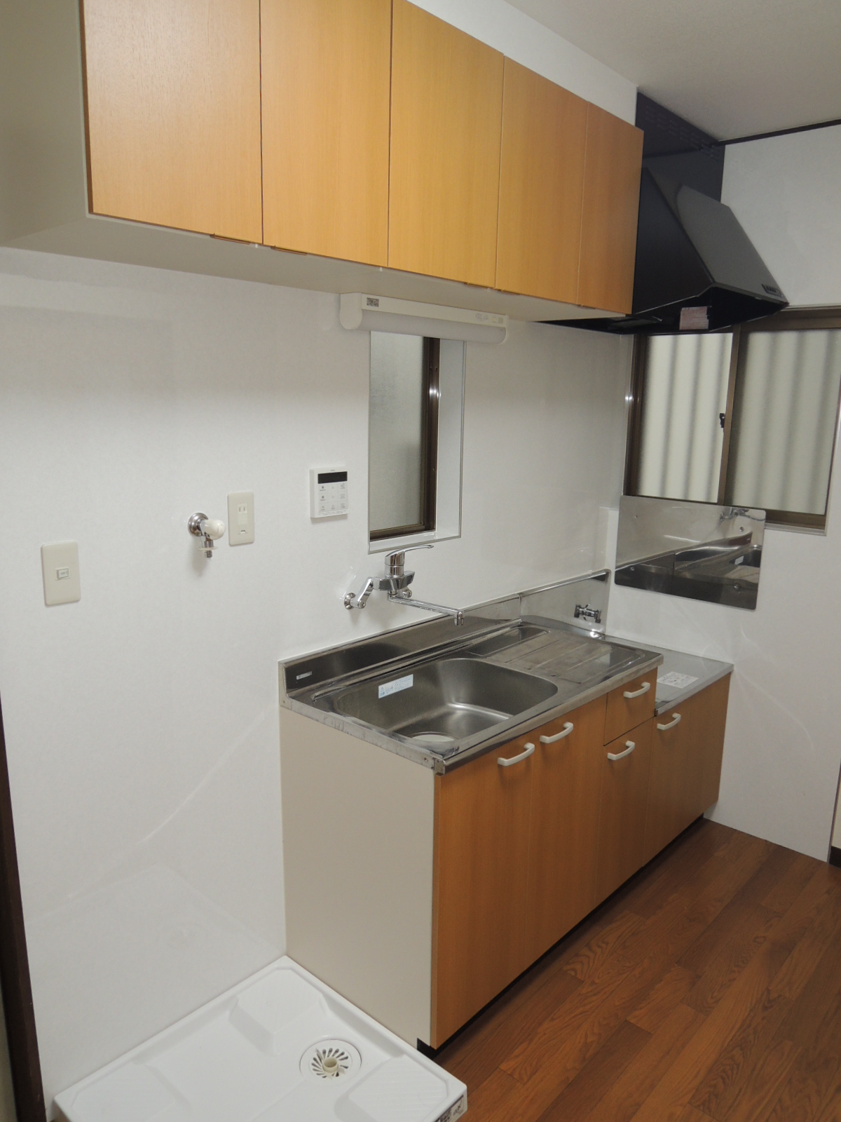 Kitchen. Gas stove correspondence