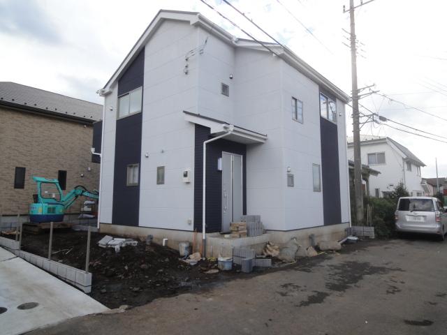 Local photos, including front road