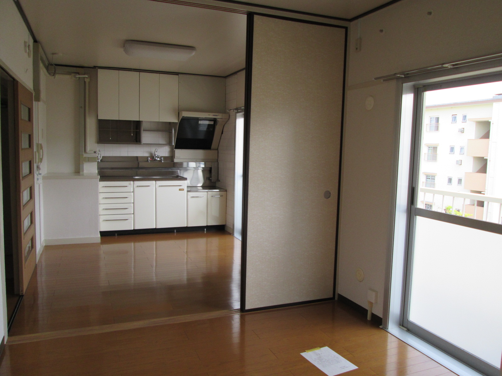 Kitchen. Easy-to-use good dining kitchen