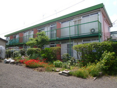 Building appearance. 2-story (appearance)