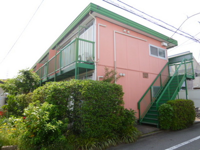 Other common areas. Stairs and planting