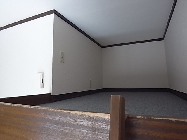 Other room space. loft