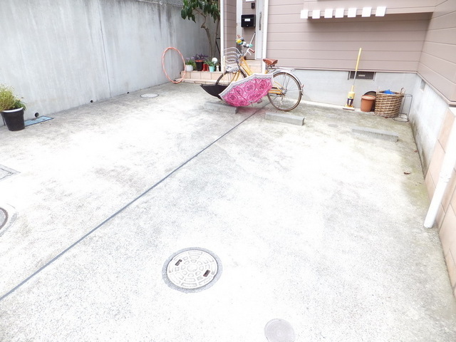 Parking lot. With on-site parking