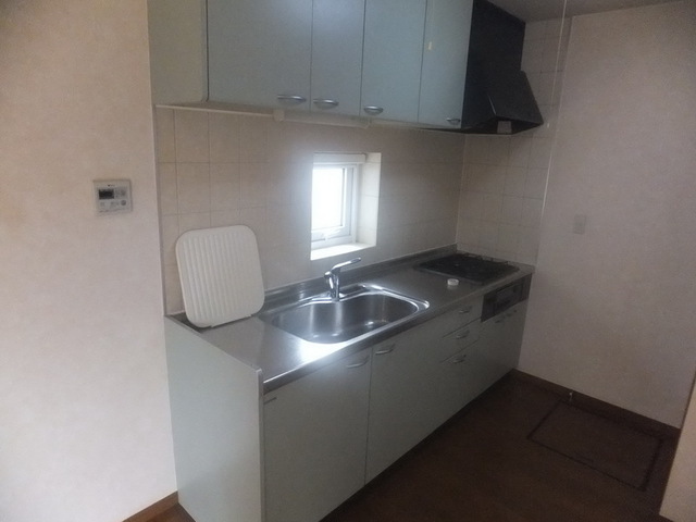 Kitchen. ☆ Window with a spacious kitchen ☆