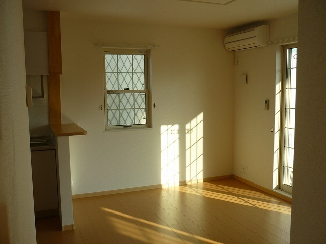 Living and room. ☆ For indoor photo of the same type ☆