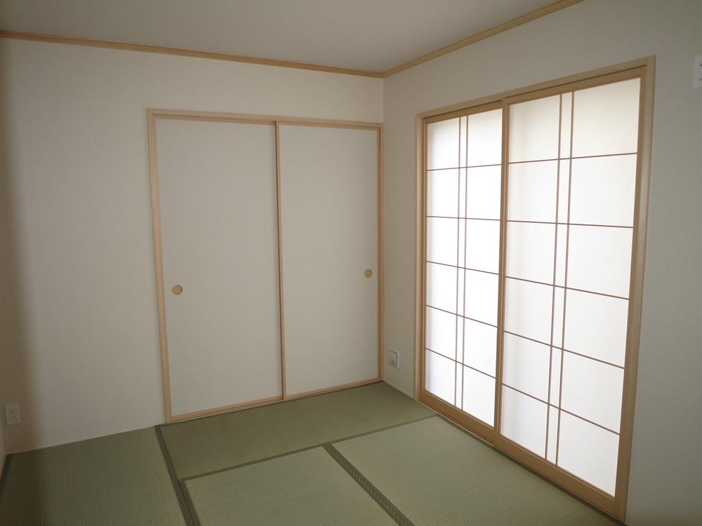 Non-living room. Local (12 May 2013) Shooting