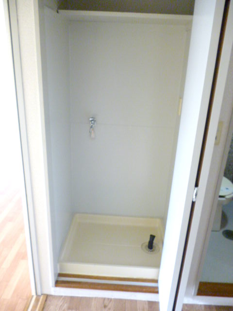 Other. Indoor Laundry location