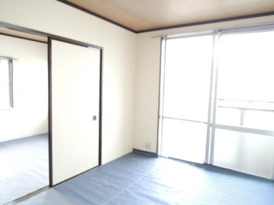 Living and room. Soothing Japanese-style room, It is also ideal for raising children