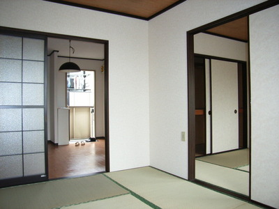 Living and room. 6 Pledge of Japanese-style room, Good even if I use in the bedroom. Also good to sleep grounder!