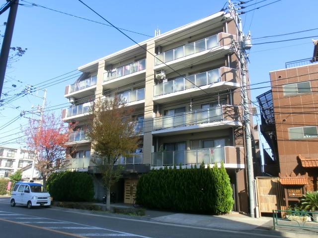Local appearance photo