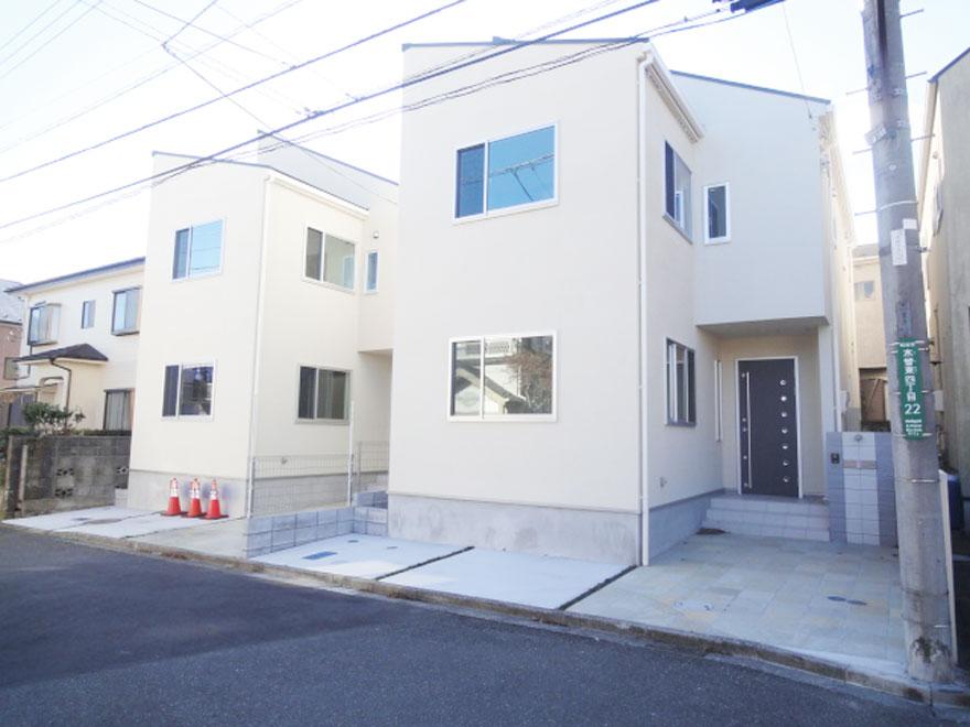 Local appearance photo. Building 2